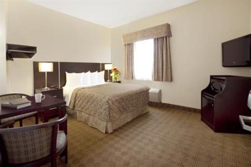 фото отеля Canadas Best Value Inn Toronto