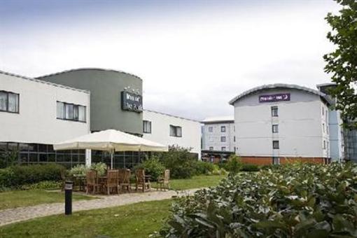 фото отеля Premier Inn Enfield