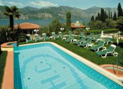 фото отеля Hotel Cristallo Malcesine