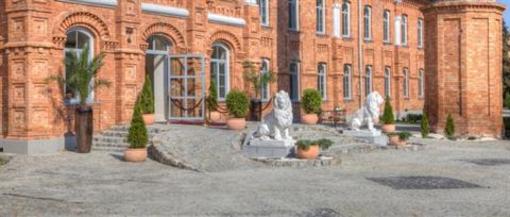 фото отеля Royal Hotel Nowy Dwor Mazowiecki
