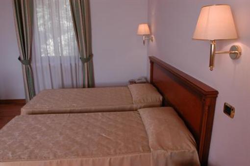 фото отеля Pilgrim's Hotel Cicognolo