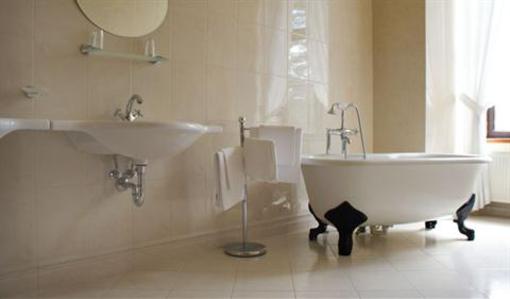 фото отеля Hotel Zamek Cerveny Hradek