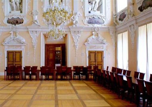 фото отеля Hotel Zamek Cerveny Hradek
