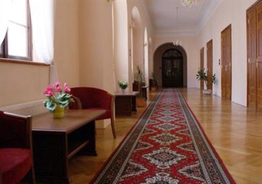 фото отеля Hotel Zamek Cerveny Hradek