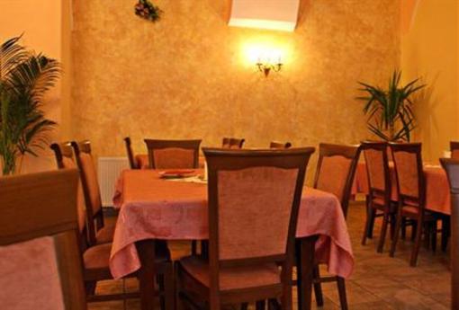 фото отеля Hotel Zamek Cerveny Hradek
