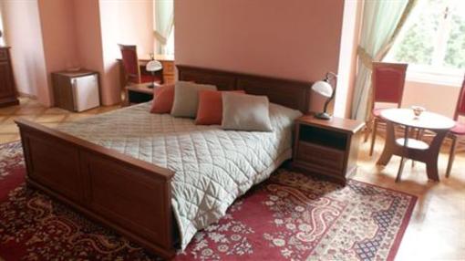 фото отеля Hotel Zamek Cerveny Hradek