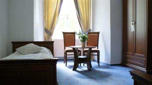 фото отеля Hotel Zamek Cerveny Hradek