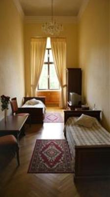 фото отеля Hotel Zamek Cerveny Hradek