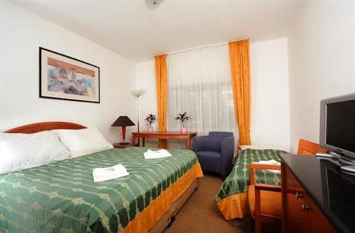 фото отеля Chotol Hotel