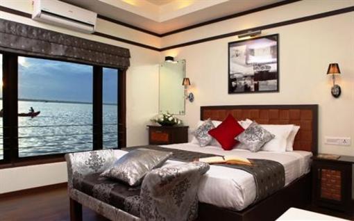 фото отеля Benbow Cruise and Holidays