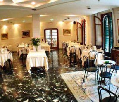 фото отеля Hotel Savoia e Campana