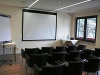 Zwo Hotel And Restaurant
