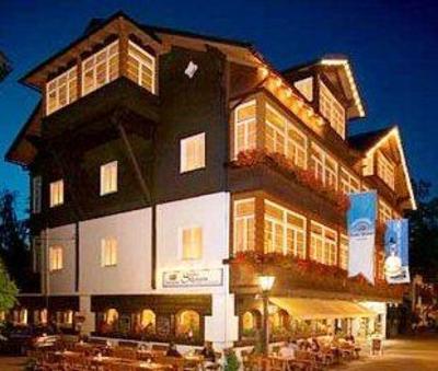фото отеля Saschas Kachelofen Hotel Oberstdorf