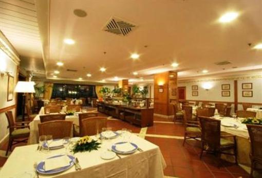 фото отеля Holiday Inn Resort Naples Castel Volturno