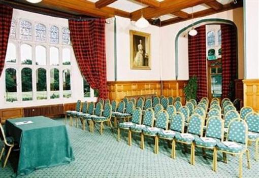 фото отеля Aldermaston Manor