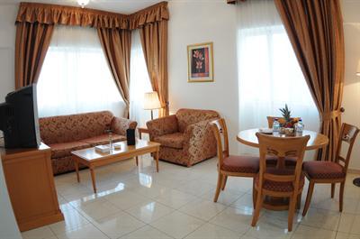 фото отеля Royal Regency Hotel Apartments