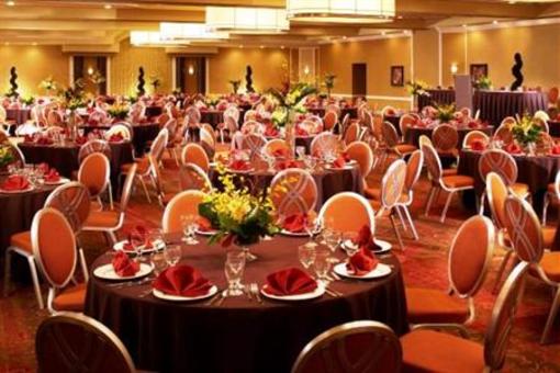 фото отеля Omni Newport News Hotel