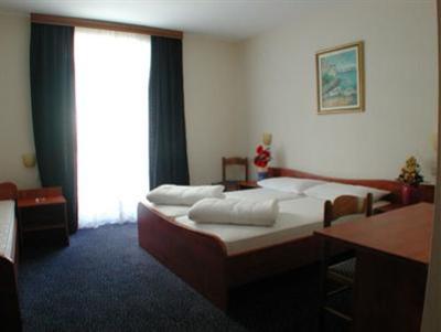 фото отеля Hotel Bor Krk