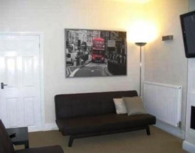 фото отеля Bath City Rentals Apartment 2 Benson House