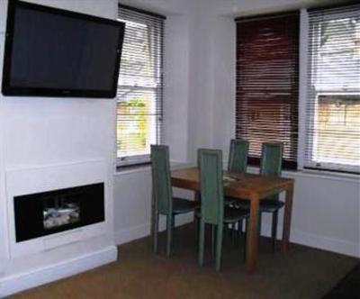 фото отеля Bath City Rentals Apartment 2 Benson House