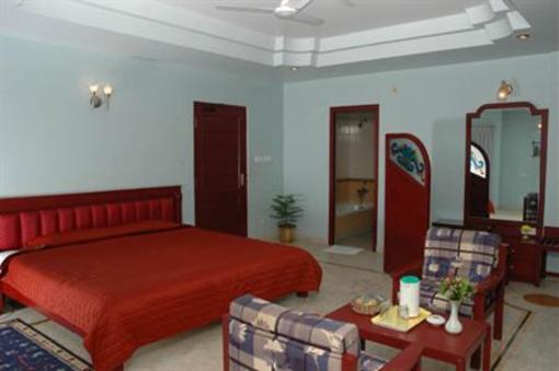 фото отеля Hotel Gnanam