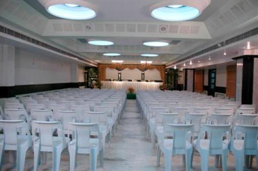фото отеля Hotel Gnanam