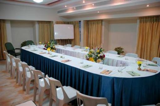 фото отеля Hotel Gnanam