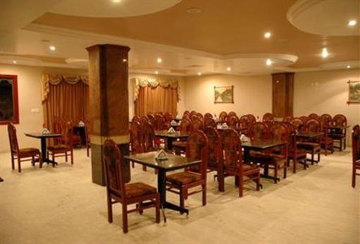фото отеля Hotel Gnanam