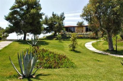 фото отеля Calalandrusa Beach Resort Guardavalle