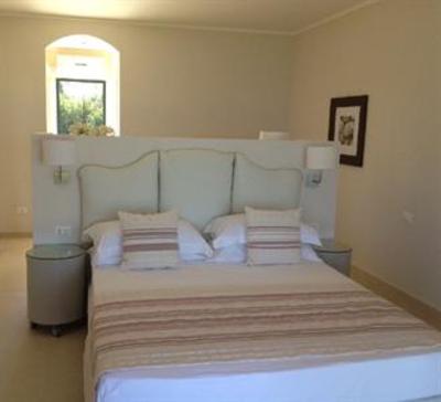 фото отеля Calalandrusa Beach Resort Guardavalle