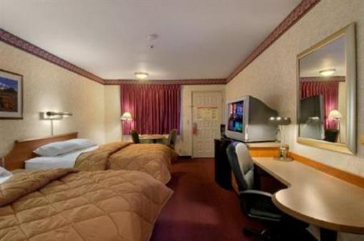 фото отеля Red Roof Inn Victorville