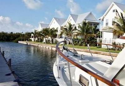 фото отеля Coral Lagoon Resort & Marina