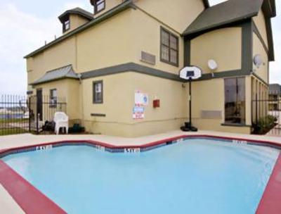 фото отеля Super 8 Motel Plano / Dallas