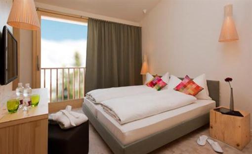 фото отеля Bestzeit Hotel and Sport