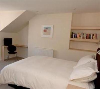 фото отеля Harbour House Weymouth