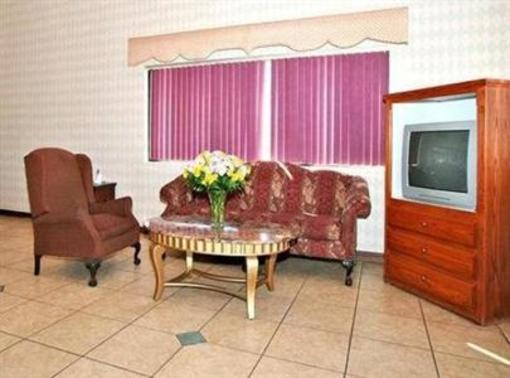 фото отеля Magnuson Hotel Childress