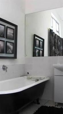 фото отеля Franschhoek Apartments