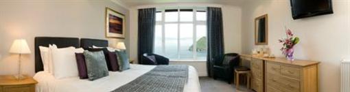 фото отеля Sandy Cove Hotel
