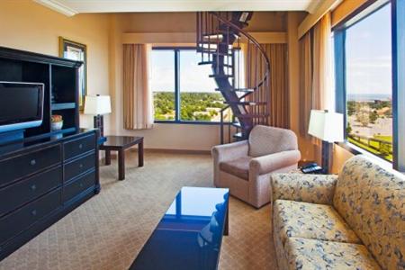 фото отеля Crowne Plaza Hotel Pensacola Grand