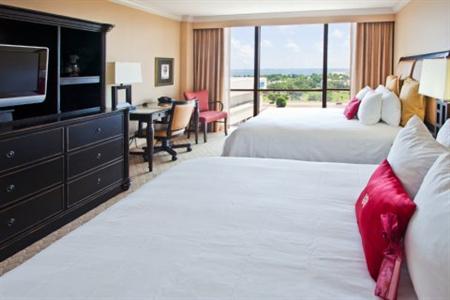 фото отеля Crowne Plaza Hotel Pensacola Grand