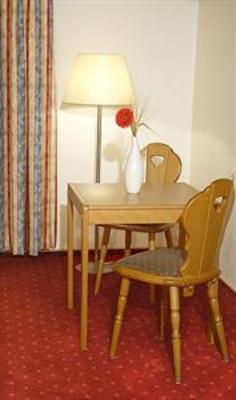фото отеля Lamm Hotel & Restaurant Mosbach