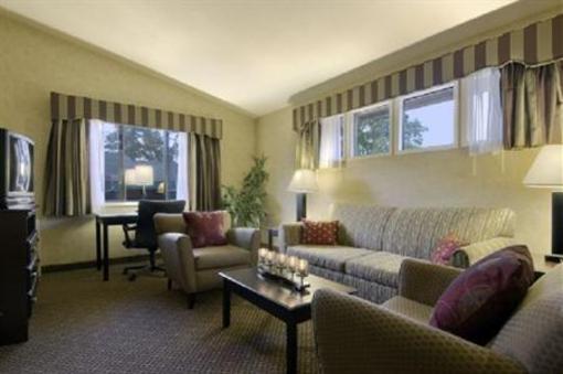 фото отеля Rosedale Inn Executive Suite