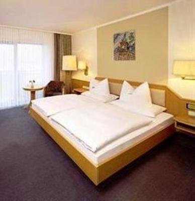 фото отеля Hotel Sonnenhof Dietzenbach