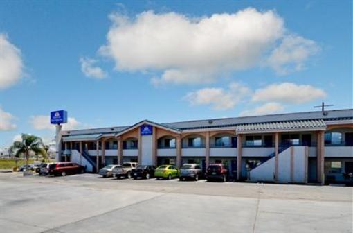 фото отеля Americas Best Value Inn Corona