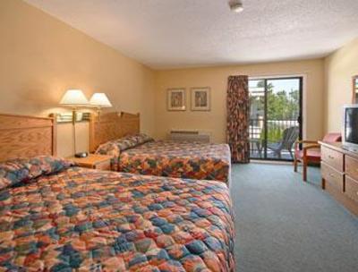 фото отеля Super 8 Motel Penticton