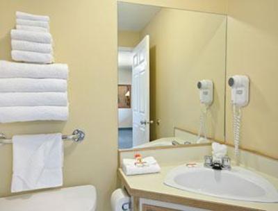 фото отеля Super 8 Motel Penticton