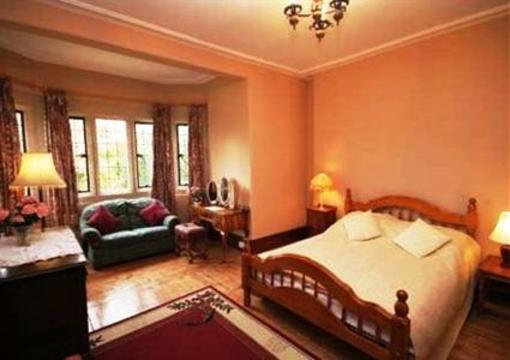 фото отеля Cleeve House B&B Melksham