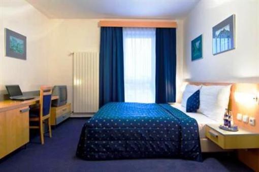 фото отеля Hotel Blue Bratislava