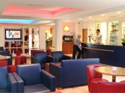 фото отеля Ramada Encore Milton Keynes