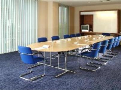 фото отеля Ramada Encore Milton Keynes